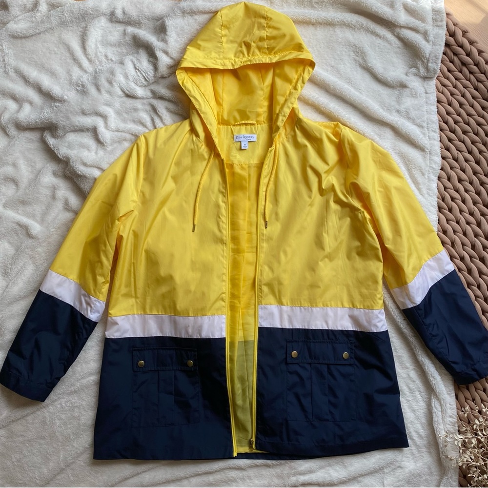 Kim Rodgers curvy yellow white and navy blue rain jacket